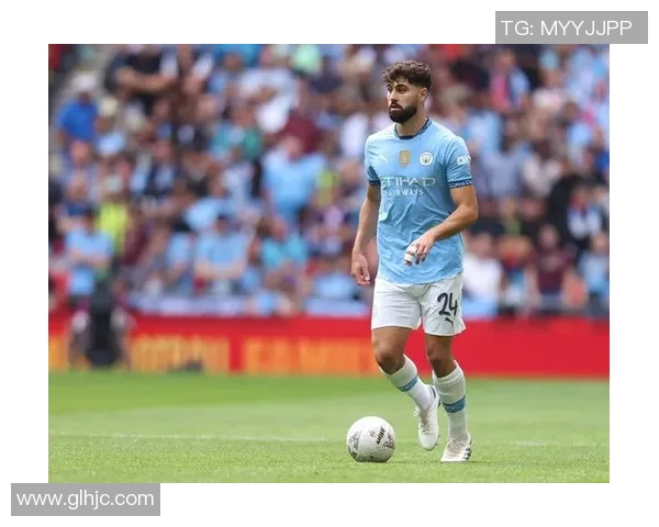 各大球星防守意识解析 探寻足球场上真正的防守大师